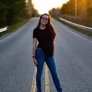 Meet your Posher, Ariana